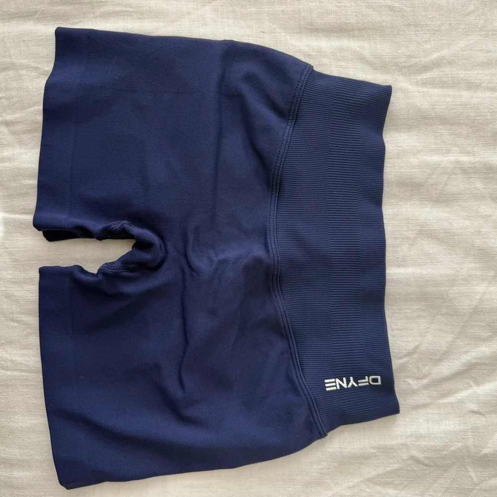 Dfyne Navy Blue Compression Shorts - Picture 2 of 2